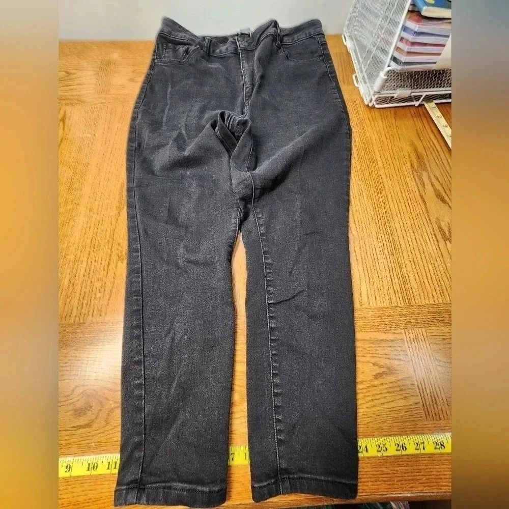 D. Jeans Black Jeans Size 16 Petite
